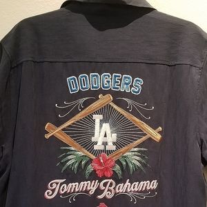 Tommy Bahama MLB 'Genuine Merchandise' ... 100 % silk Dodger casual shirt!